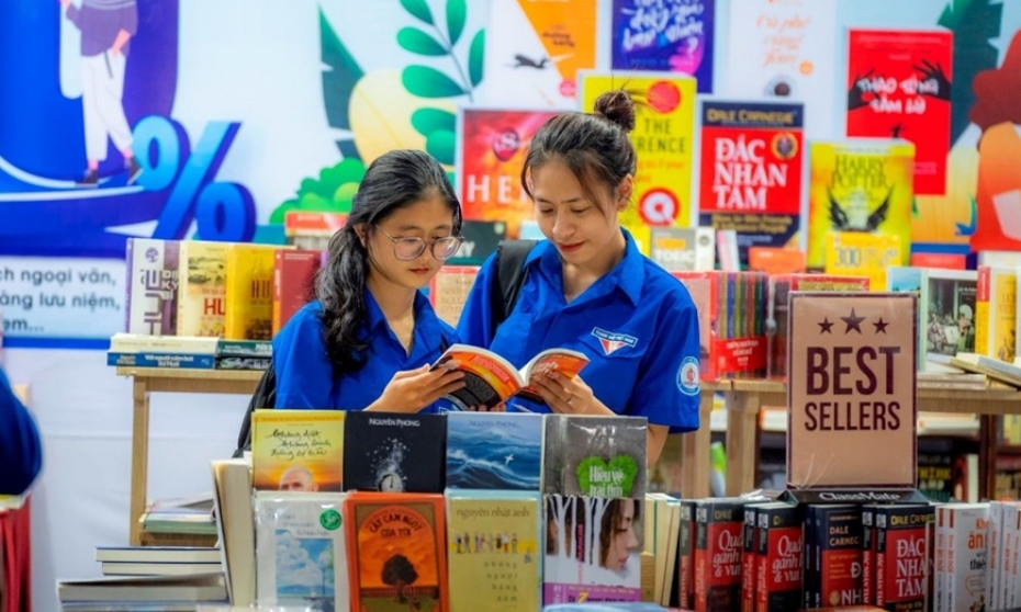 Sách giả, sách lậu nguy hại khó lường